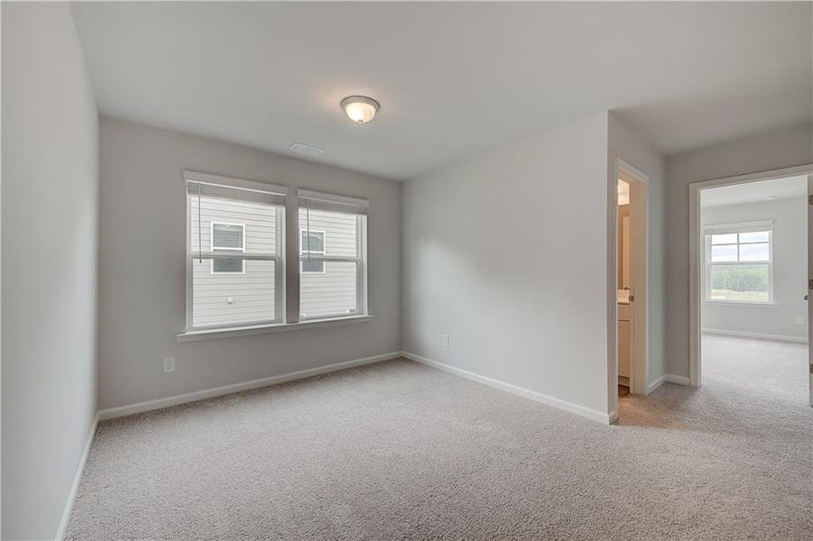 Spacious, unfurnished interior of a new home in Abbotts Crossing, Conyers (Image 23).