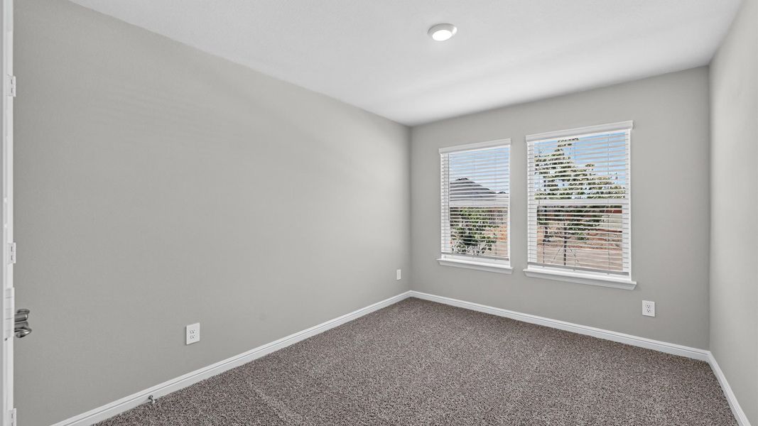 Representative unfurnished interior of a home built from the Emory by D.R. Horton in Lakeview Pointe, Midlothian (Image 24).