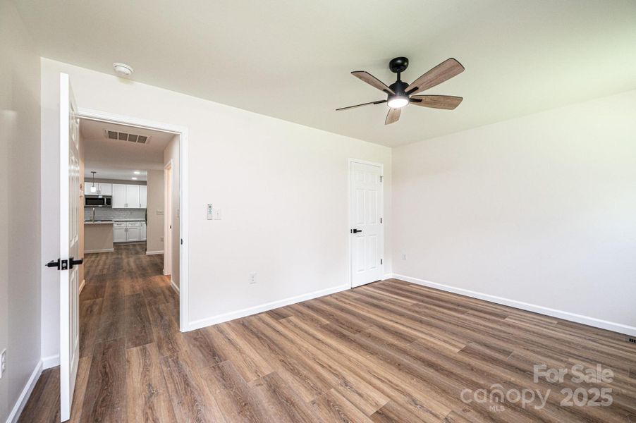 Spacious, unfurnished interior of a new home in , Hickory (Image 18).
