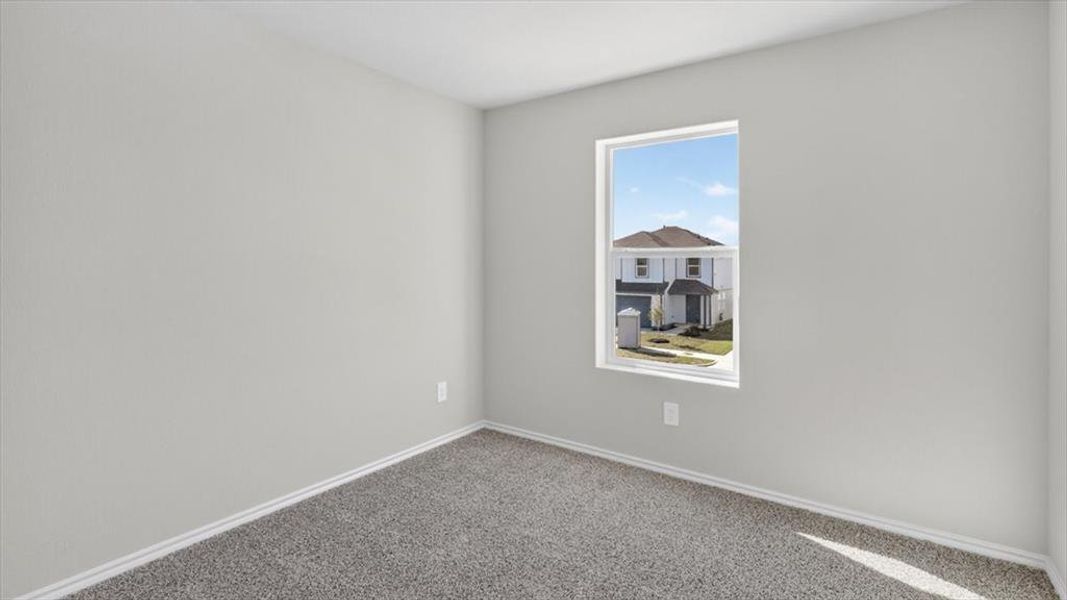 Spacious, unfurnished interior of a new home in Hickory Grove, Denton (Image 14).