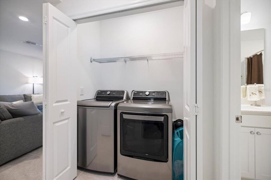 Furnished interior view inside a new home in , Sarasota (Image 26).