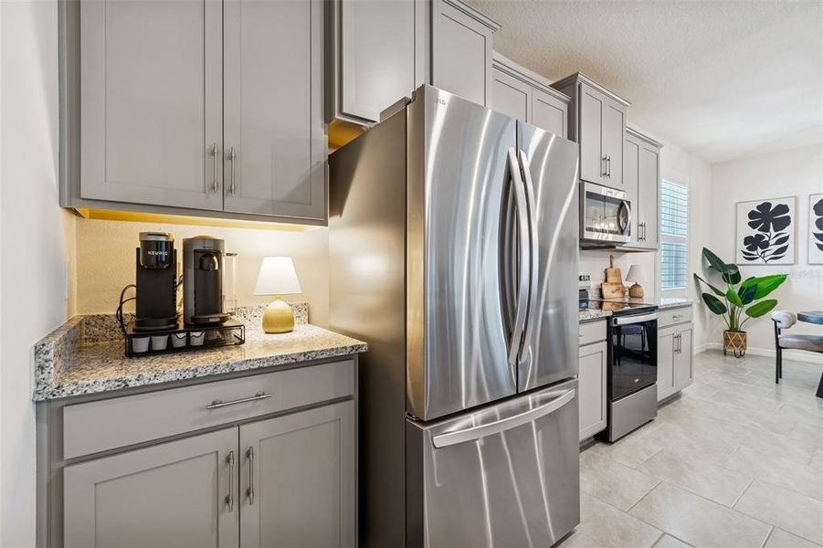 Furnished interior view inside a new home in , Wesley Chapel (Image 38).