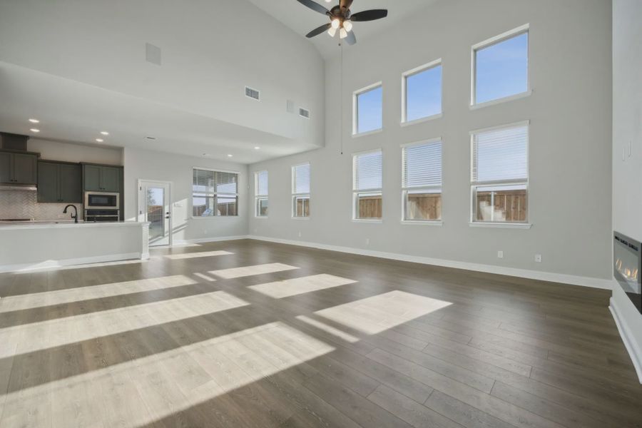 Representative unfurnished interior of a home built from the Avalon by Chesmar Homes in Silo Mills, Joshua (Image 10).