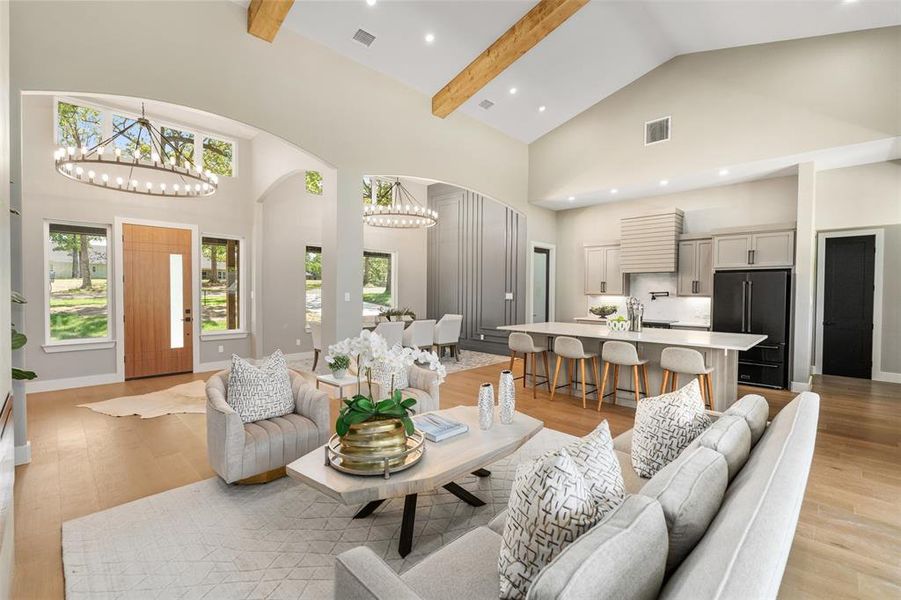 Ceilings up to 16 feet.