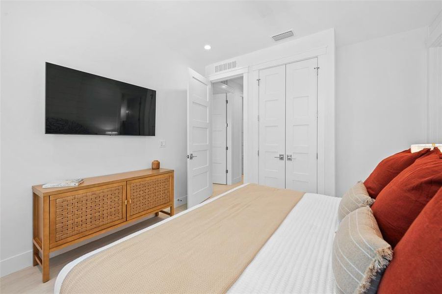 Furnished interior view inside a new home in , Sarasota (Image 39). Furnished interior view inside a new home in , Sarasota (Image 39).