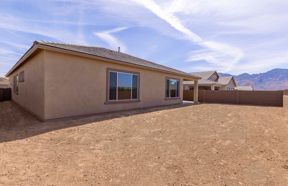Exterior details and patio area of a home in Vistoso Canyon Estates, Oro Valley (Image 21).