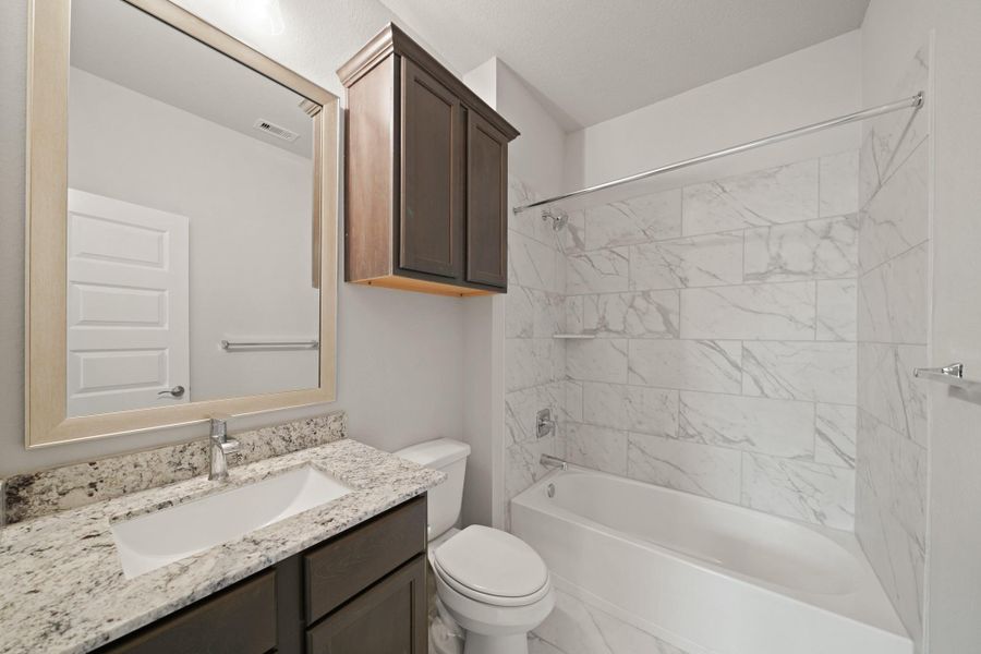 Furnished interior view inside a new home in Barton Creek Ranch, Conroe (Image 8). Furnished interior view inside a new home in Barton Creek Ranch, Conroe (Image 8).