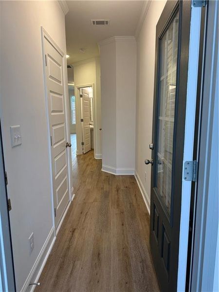 Spacious, unfurnished interior of a new home in , Gainesville (Image 13).