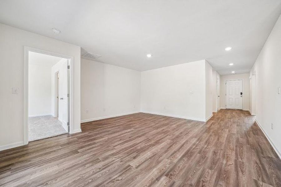 Spacious, unfurnished interior of a new home in Woodlake Landing, Hartwell (Image 15). Spacious, unfurnished interior of a new home in Woodlake Landing, Hartwell (Image 15).