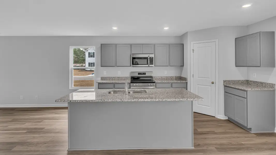 New Home in Conway, SC.  - Slide 7