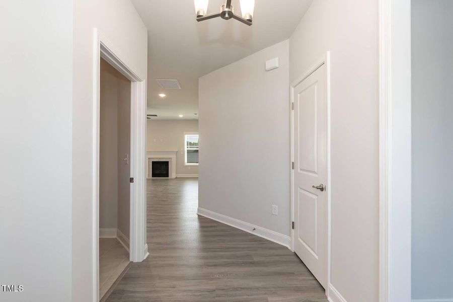 Enterance 01 Enterance 01