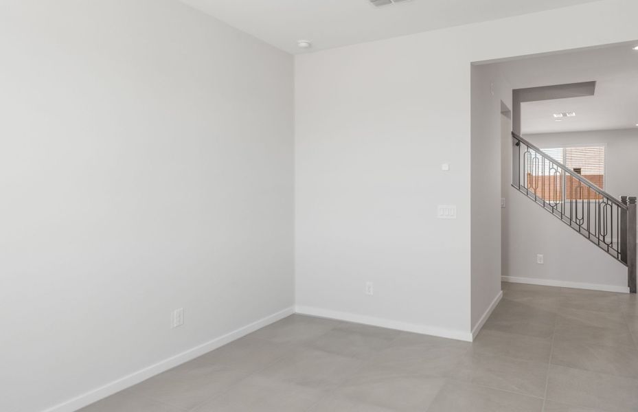 Spacious, unfurnished interior of a new home in Soleo, San Tan Valley (Image 15).