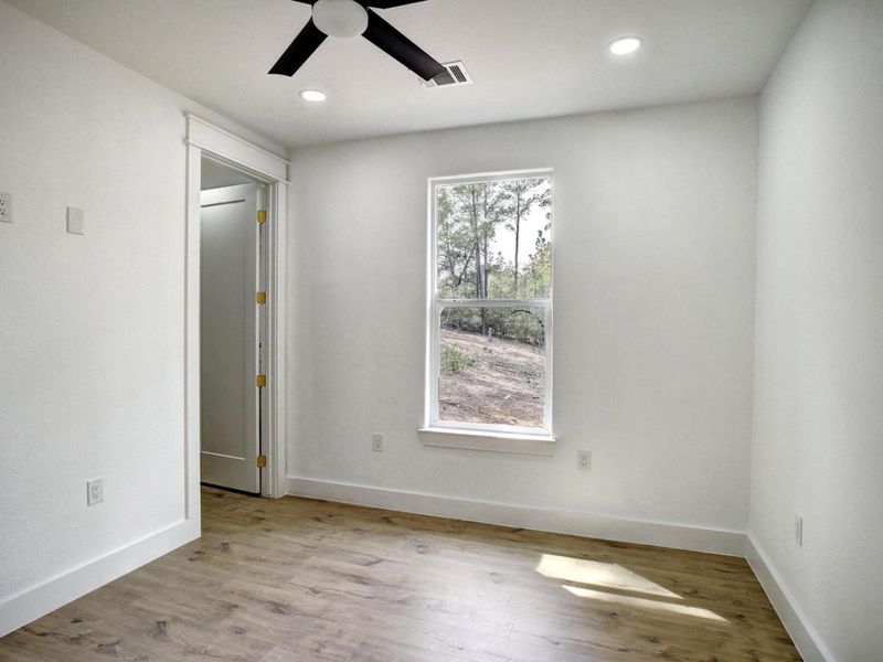 Spacious, unfurnished interior of a new home in , Bastrop (Image 23).