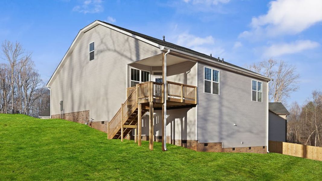 Representative exterior details of a home built from the Cameron by D.R. Horton in Blue Ridge Trail, Fountain Inn (Image 18).
