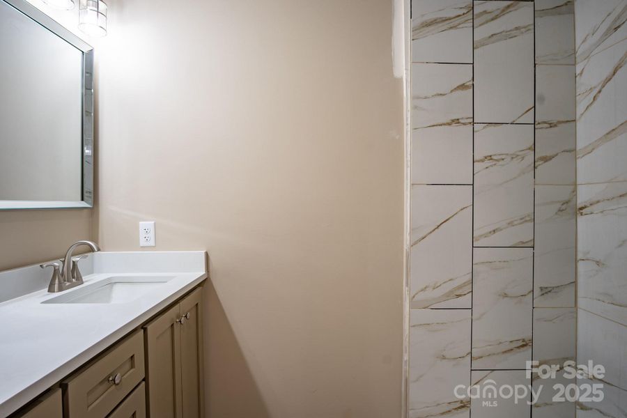 Image 22 of a home in .