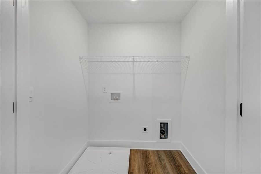 Spacious, unfurnished interior of a new home in Canterbury Villas, Carrollton (Image 15).