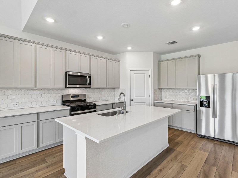 Photo is not of the actual home, but is an inspirational photo of builder’s model home and may depict options, furnishings, and/or decorator features that are not included Photo is not of the actual home, but is an inspirational photo of builder’s model home and may depict options, furnishings, and/or decorator features that are not included