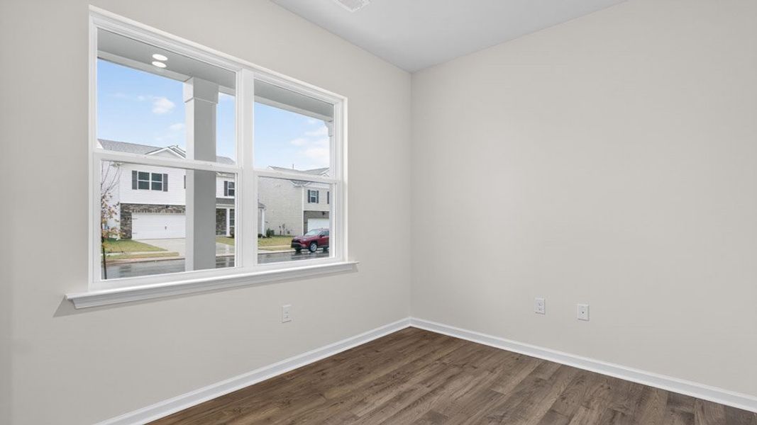 Spacious, unfurnished interior of a new home in Galvins Ridge, Sanford (Image 11).
