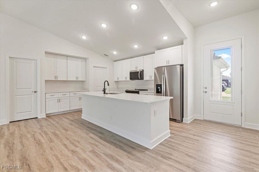 Furnished interior view inside a new home in Cape Coral, Cape Coral (Image 5).