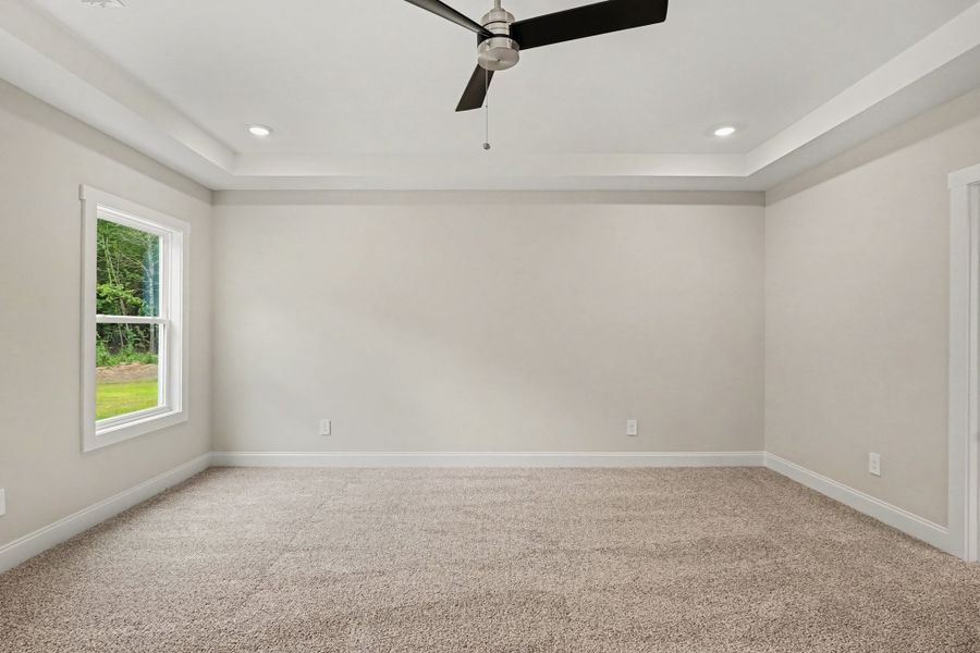 Spacious, unfurnished interior of a new home in Flint Farms, Concord (Image 39).