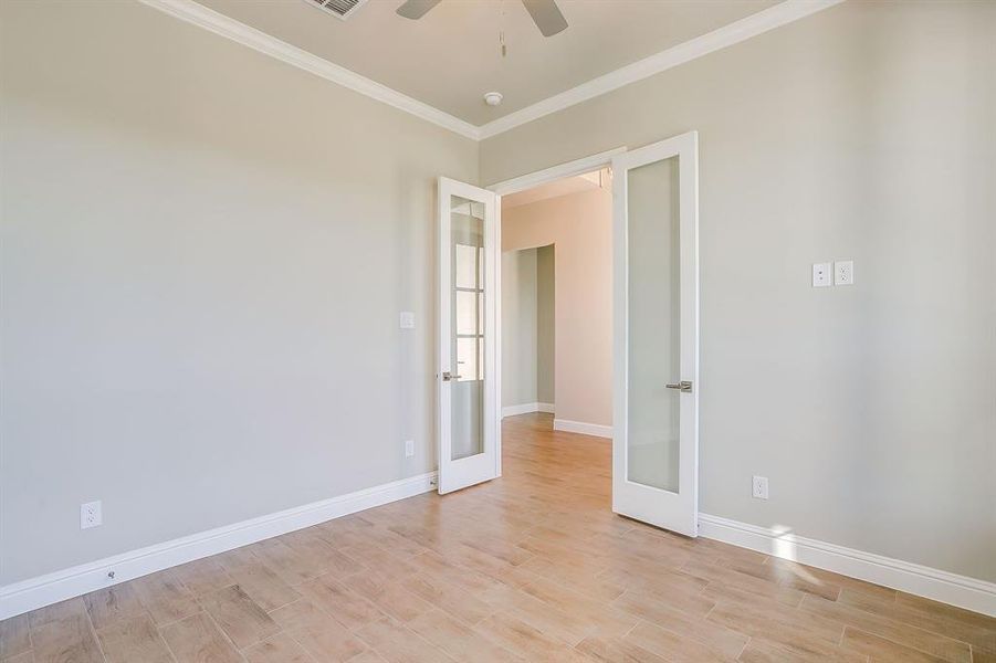 Spacious, unfurnished interior of a new home in , Weatherford (Image 27).