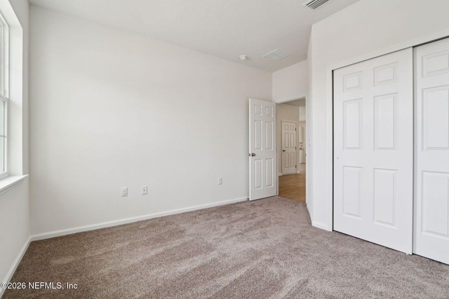 Spacious, unfurnished interior of a new home in Copper Ridge, Jacksonville (Image 23).