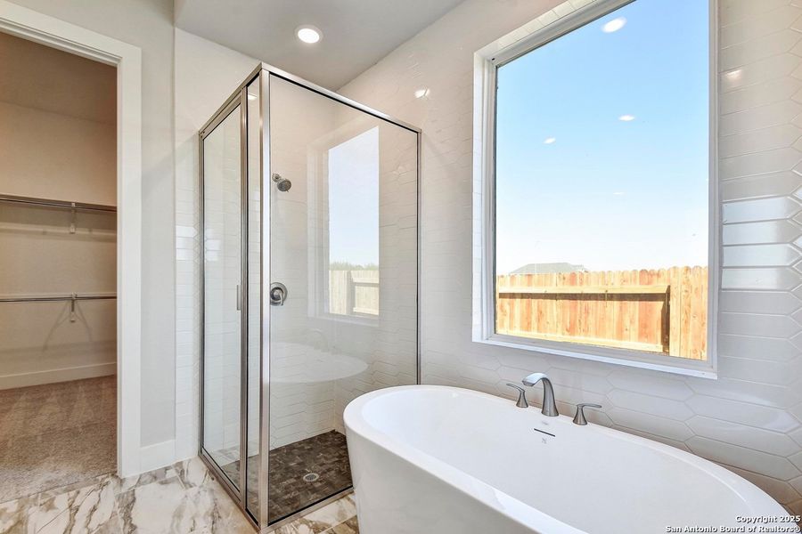 Furnished interior view inside a new home in Homestead, Schertz (Image 9).