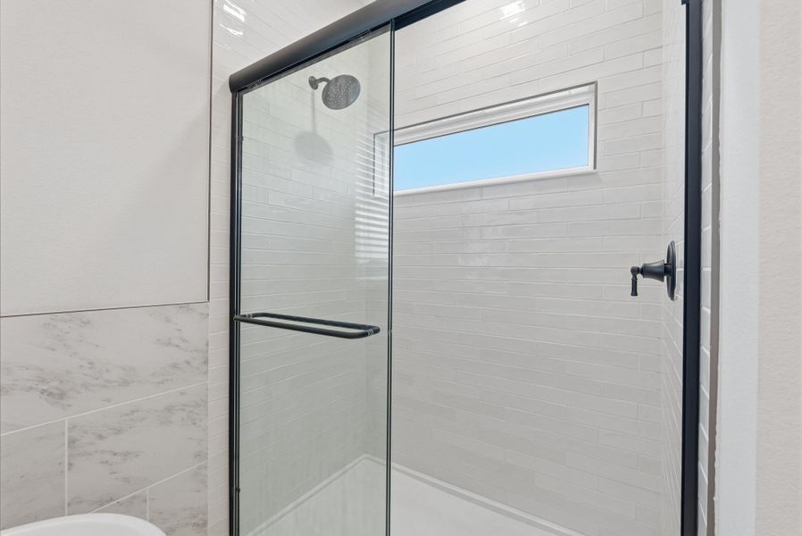 Representative interior finishes for a home built from the Bayview by SeaGate Homes in Beachview Cove, Ormond Beach (Image 23).