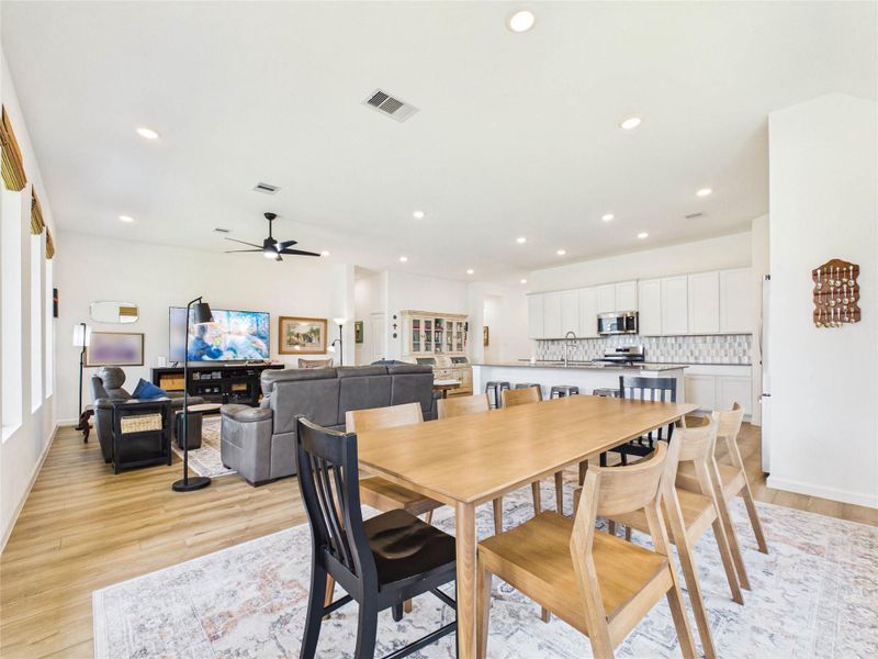 This 15x10 Dining area adjacent to the living room provides ample space for a large dining room table.