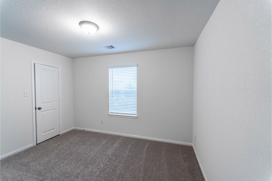 Spacious, unfurnished interior of a new home in Martha's Vineyard, Alvin (Image 44).