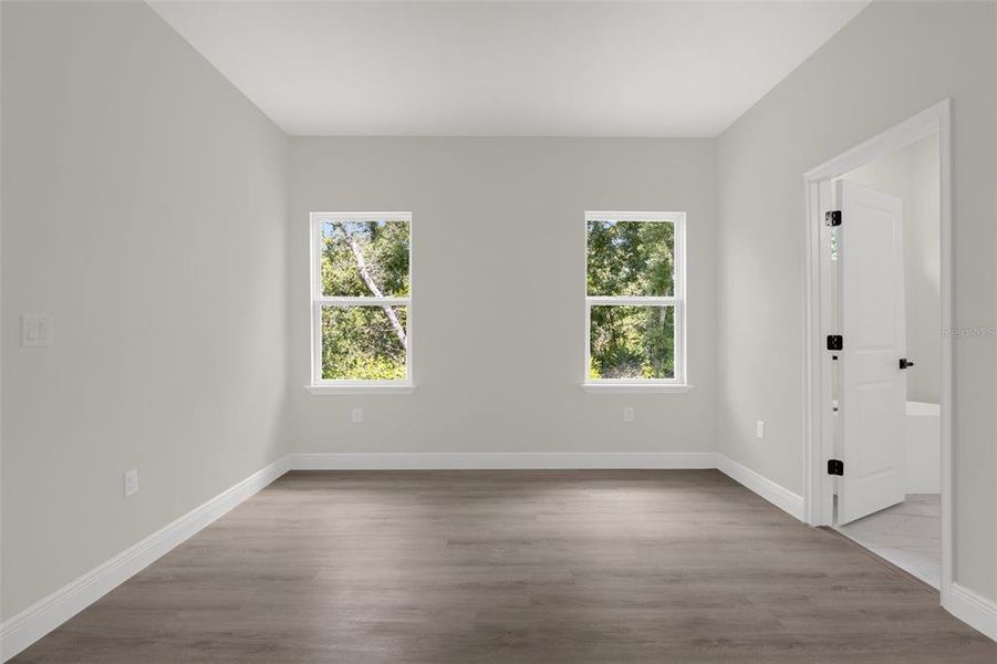 Spacious, unfurnished interior of a new home in , Ocala (Image 38).