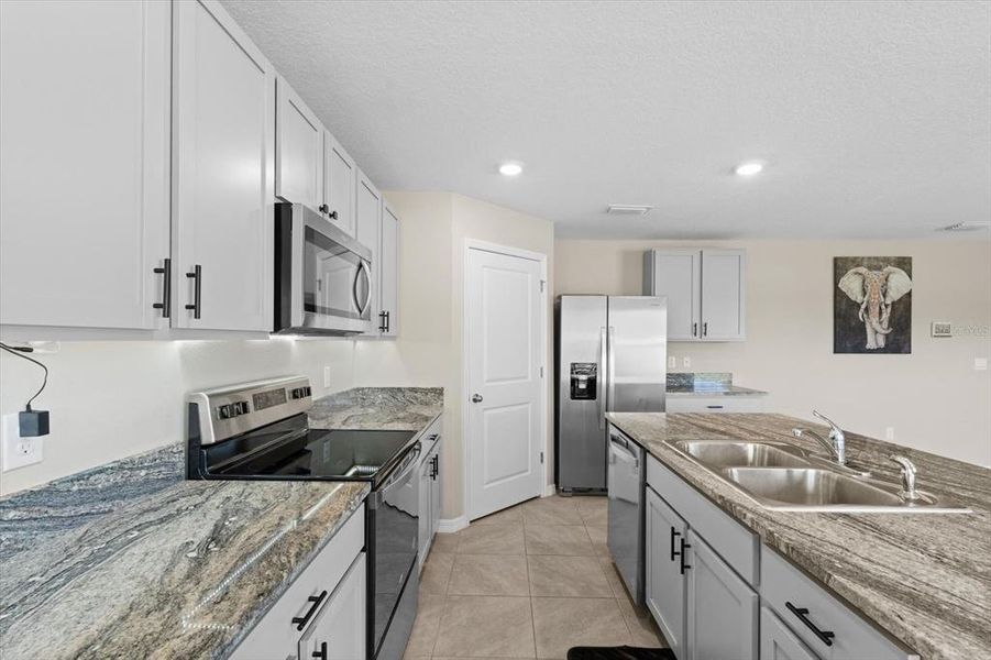 Furnished interior view inside a new home in Silverstone North, Palmetto (Image 11).