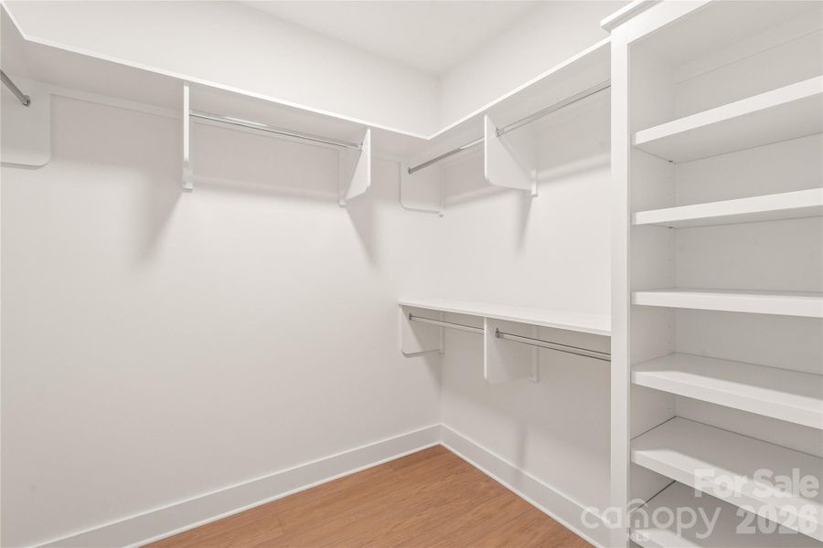 INCREDIBLE CUSTOM WALKING PANTRY INCREDIBLE CUSTOM WALKING PANTRY