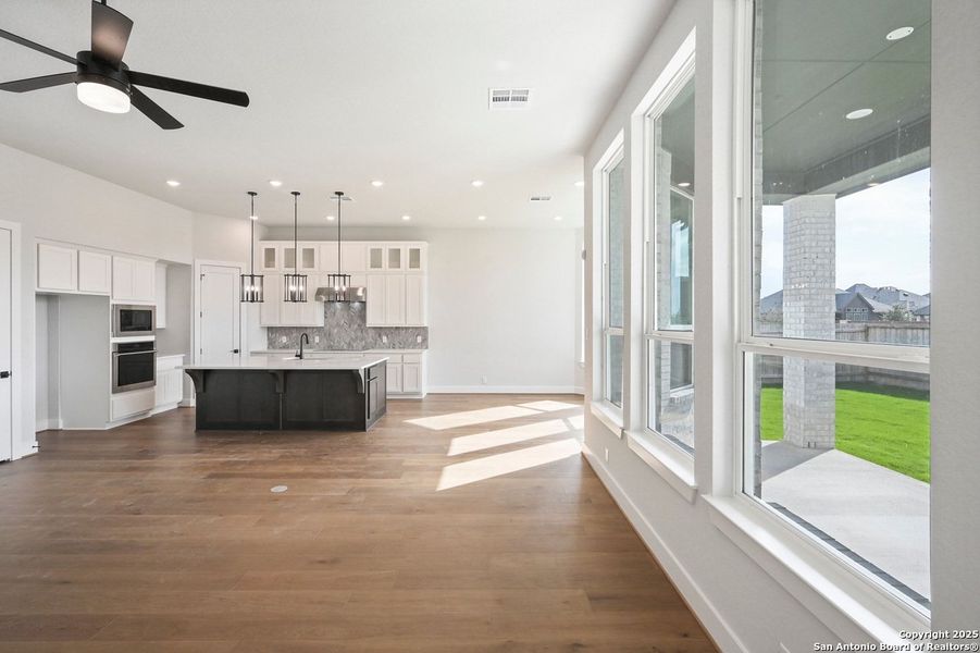 Spacious, unfurnished interior of a new home in Alsatian Oaks: 60ft. lots, Castroville (Image 17).