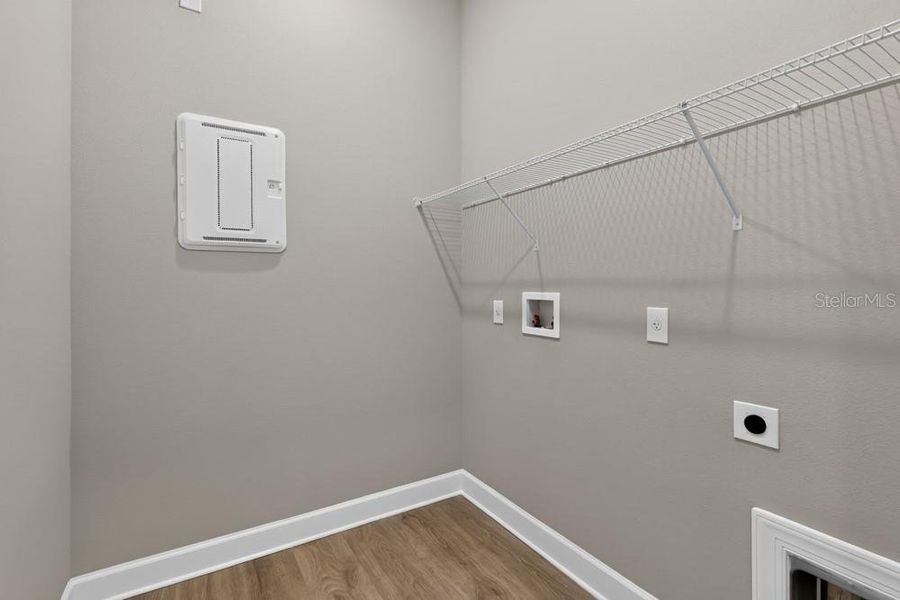 Spacious, unfurnished interior of a new home in Center Lake Ranch Community Group Page, St. Cloud (Image 37).