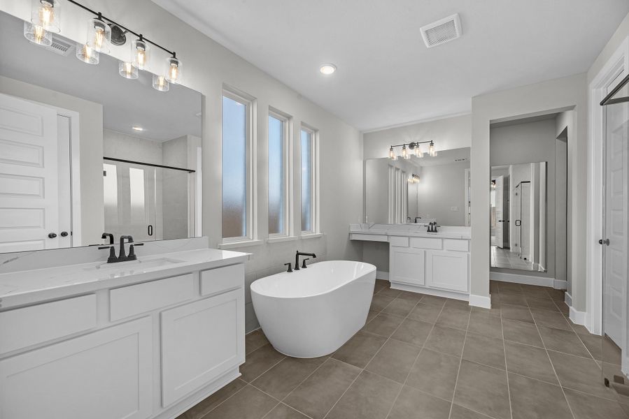 Furnished interior view inside a new home in Grange, Katy (Image 8).