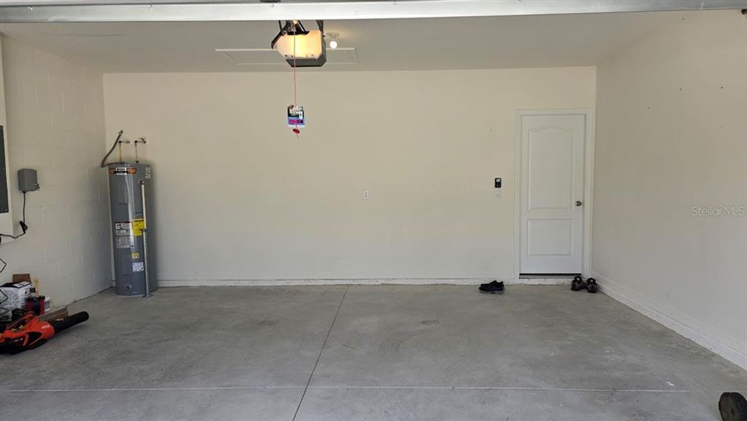 Spacious, unfurnished interior of a new home in , Lakeland (Image 20). Spacious, unfurnished interior of a new home in , Lakeland (Image 20).