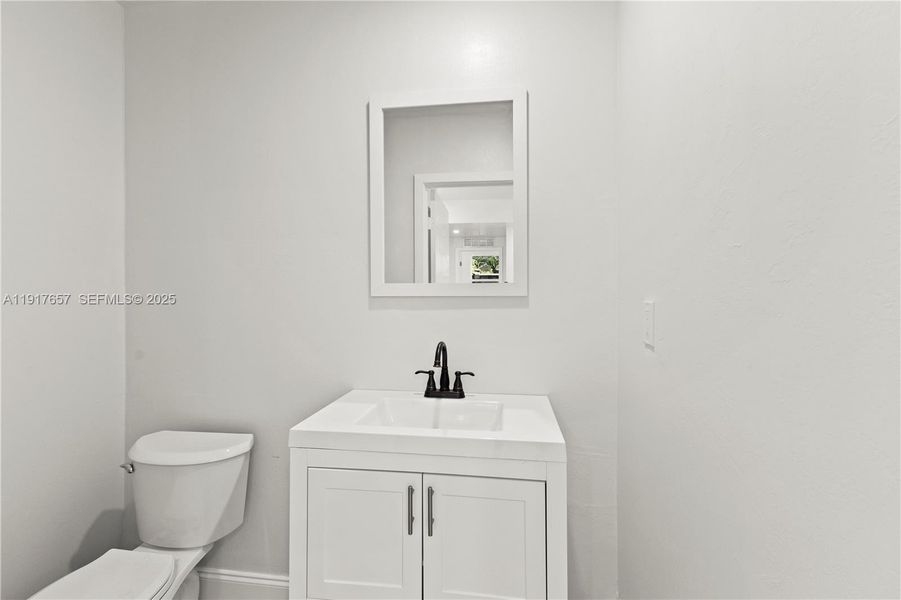 Half bath in each unit Half bath in each unit