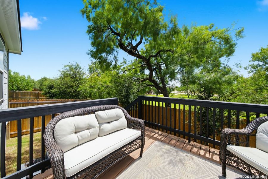 Exterior details and patio area of a home in Blue Ridge Ranch, San Antonio (Image 4).