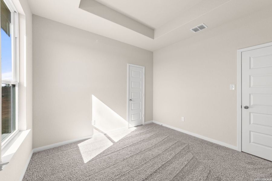 Spacious, unfurnished interior of a new home in Bonita Vista, Pleasanton (Image 13).