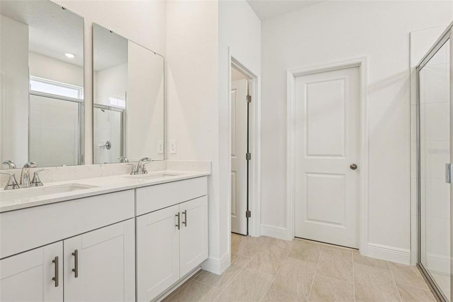 Furnished interior view inside a new home in Cyrene at Minneola, Minneola (Image 12).