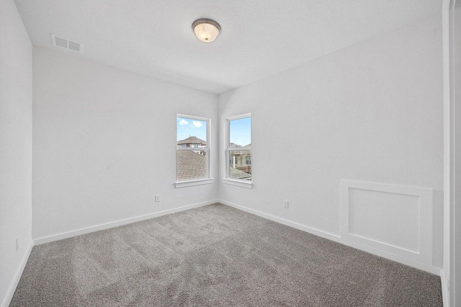 Spacious, unfurnished interior of a new home in University Heights, Round Rock (Image 35).