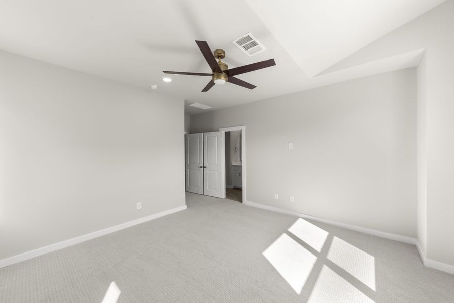 Spacious, unfurnished interior of a new home in Ten Mile Creek, Celina (Image 22). Spacious, unfurnished interior of a new home in Ten Mile Creek, Celina (Image 22).