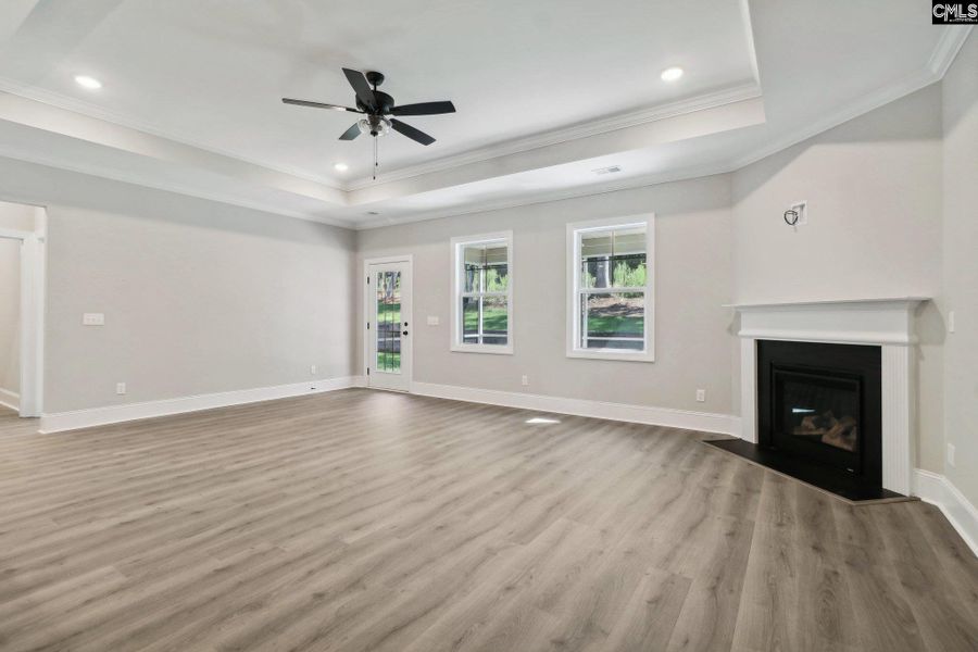 Stock Photo colors and options may be different Stock Photo colors and options may be different