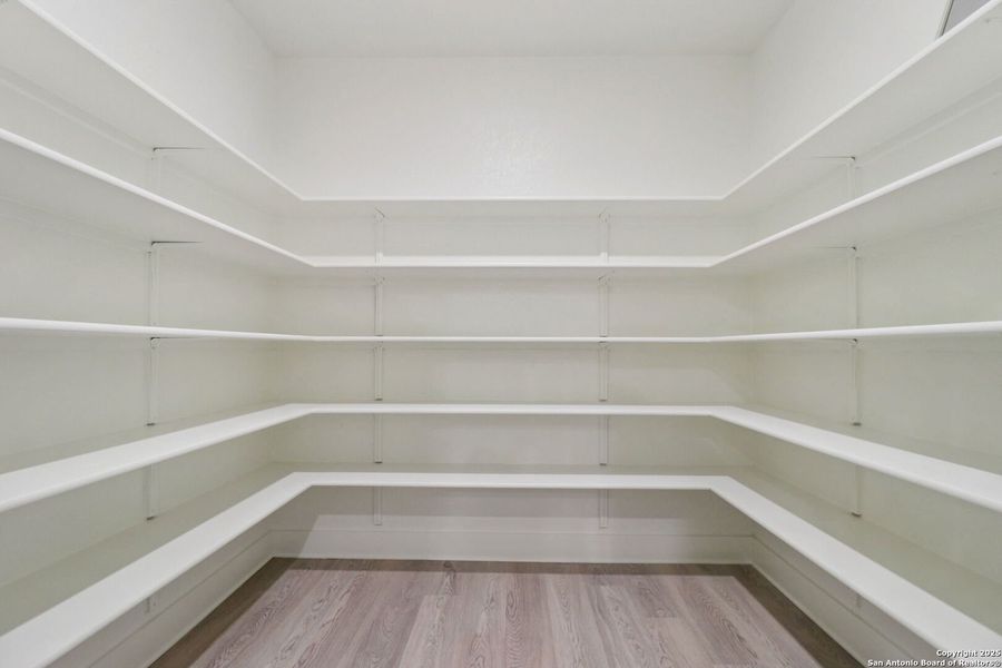 Image 44 of a home in Fox Falls.