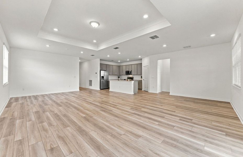 Spacious, unfurnished interior of a new home in Oakfield Trails, Parrish (Image 16).