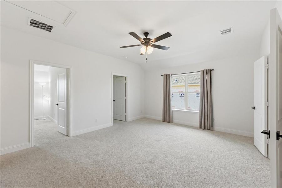 Spacious, unfurnished interior of a new home in , Venus (Image 19). Spacious, unfurnished interior of a new home in , Venus (Image 19).