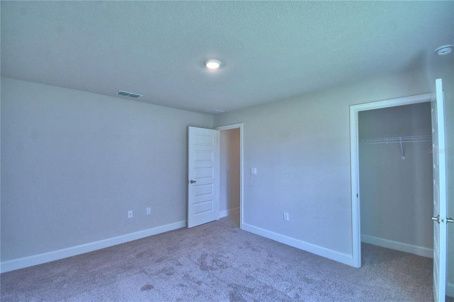 Spacious, unfurnished interior of a new home in Lake Juliana Estates, Auburndale (Image 15).