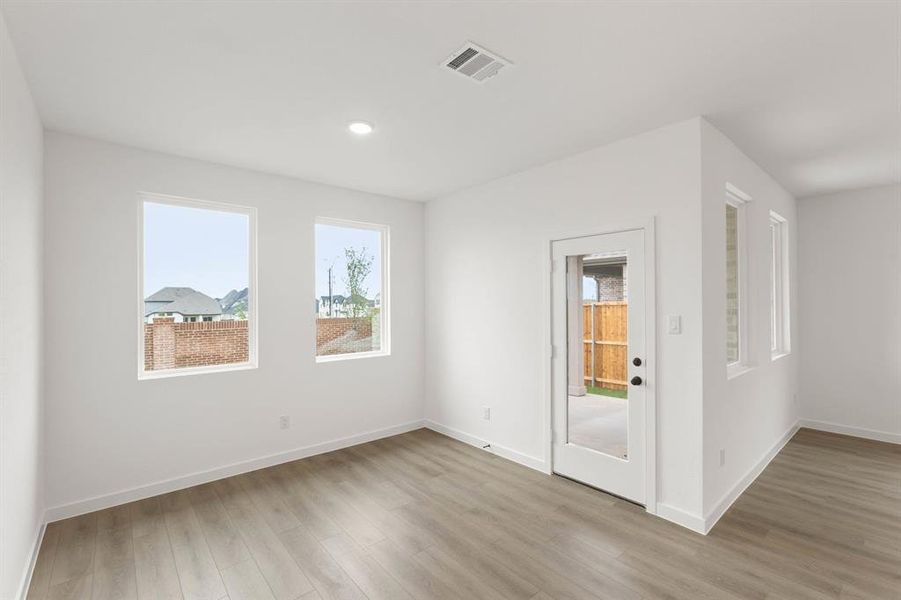 708 Tyronza-Dining-1