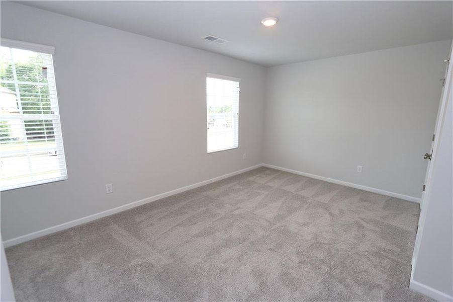 Spacious, unfurnished interior of a new home in , Conyers (Image 9).